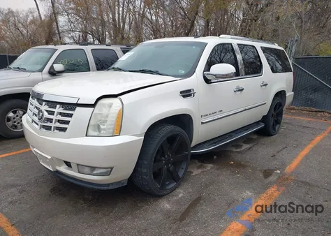 2007 Cadillac Escalade Esv Standard из США, поврежденный, VIN 1GYFK668X7R208228